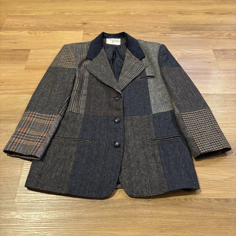Vintage International Scene Patchwork Wool Tweed Blazer Fits 42R Velvet Collar